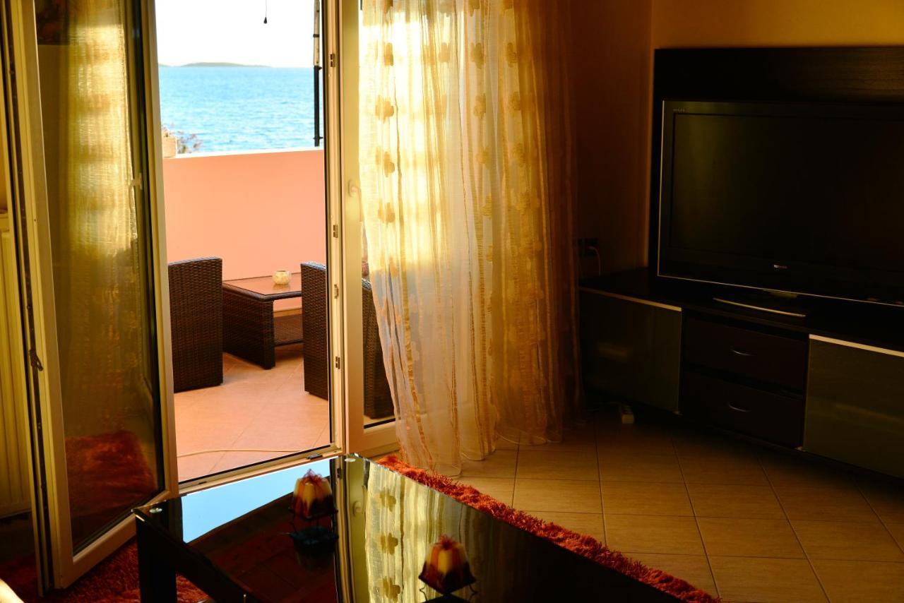Sea View Luxury Apartment Plataria Ngoại thất bức ảnh